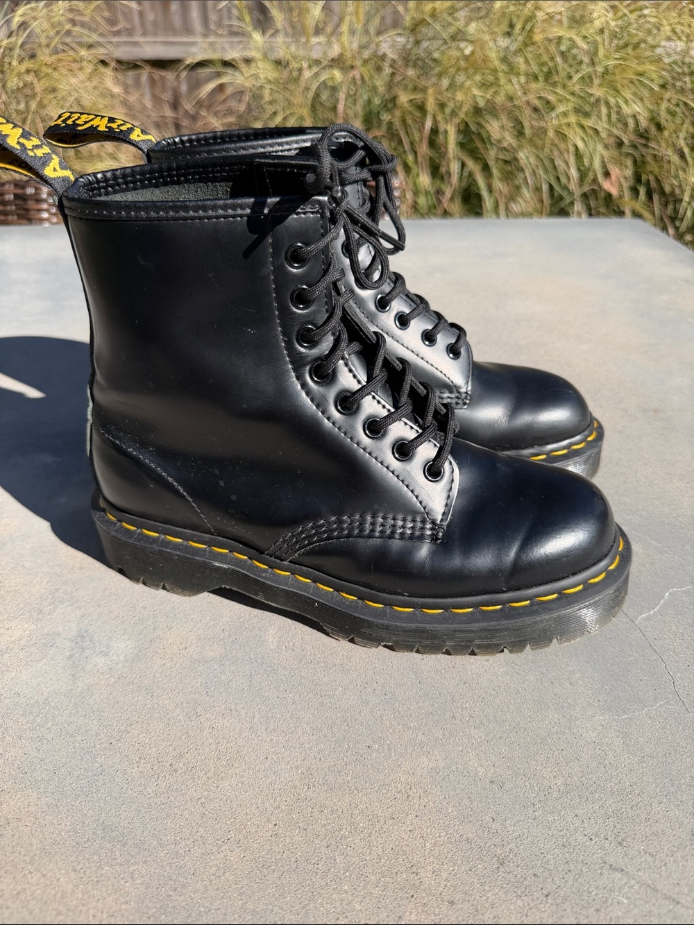 Dr. Martens Black Leather 8 Eye Combat Boots Women’s 8 Men’s 7